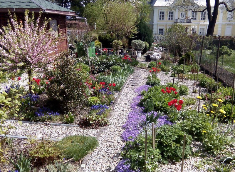 Štěrkový záhon bez problémů